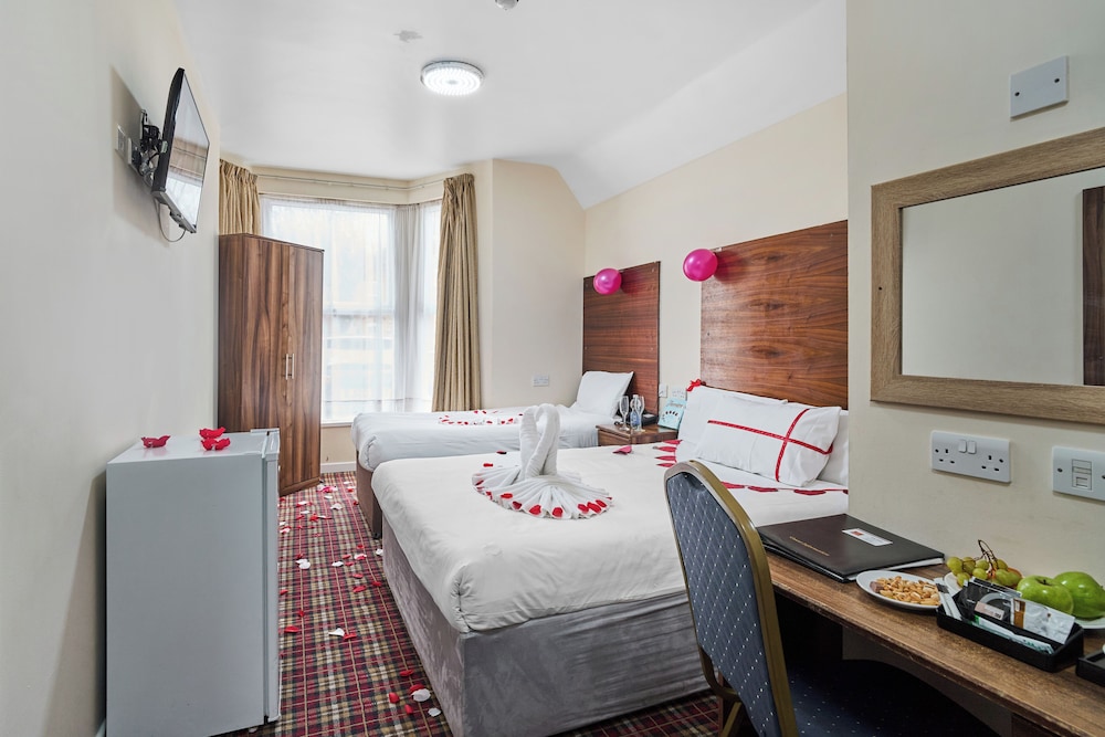 Lucky 8 Hotel 64/64