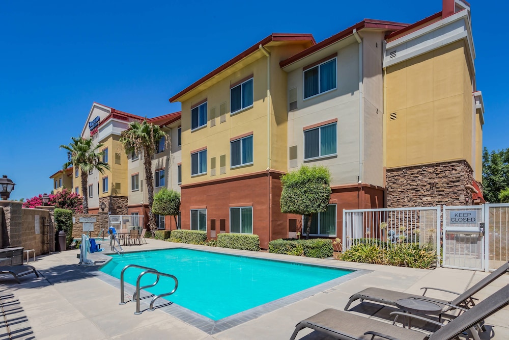 Fairfield Inn Suites By Marriott Turlock 1/21