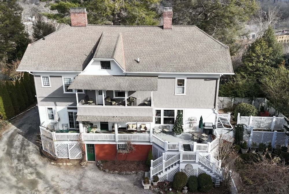 Abbington Green Bed &amp; Breakfast Inn 6/49