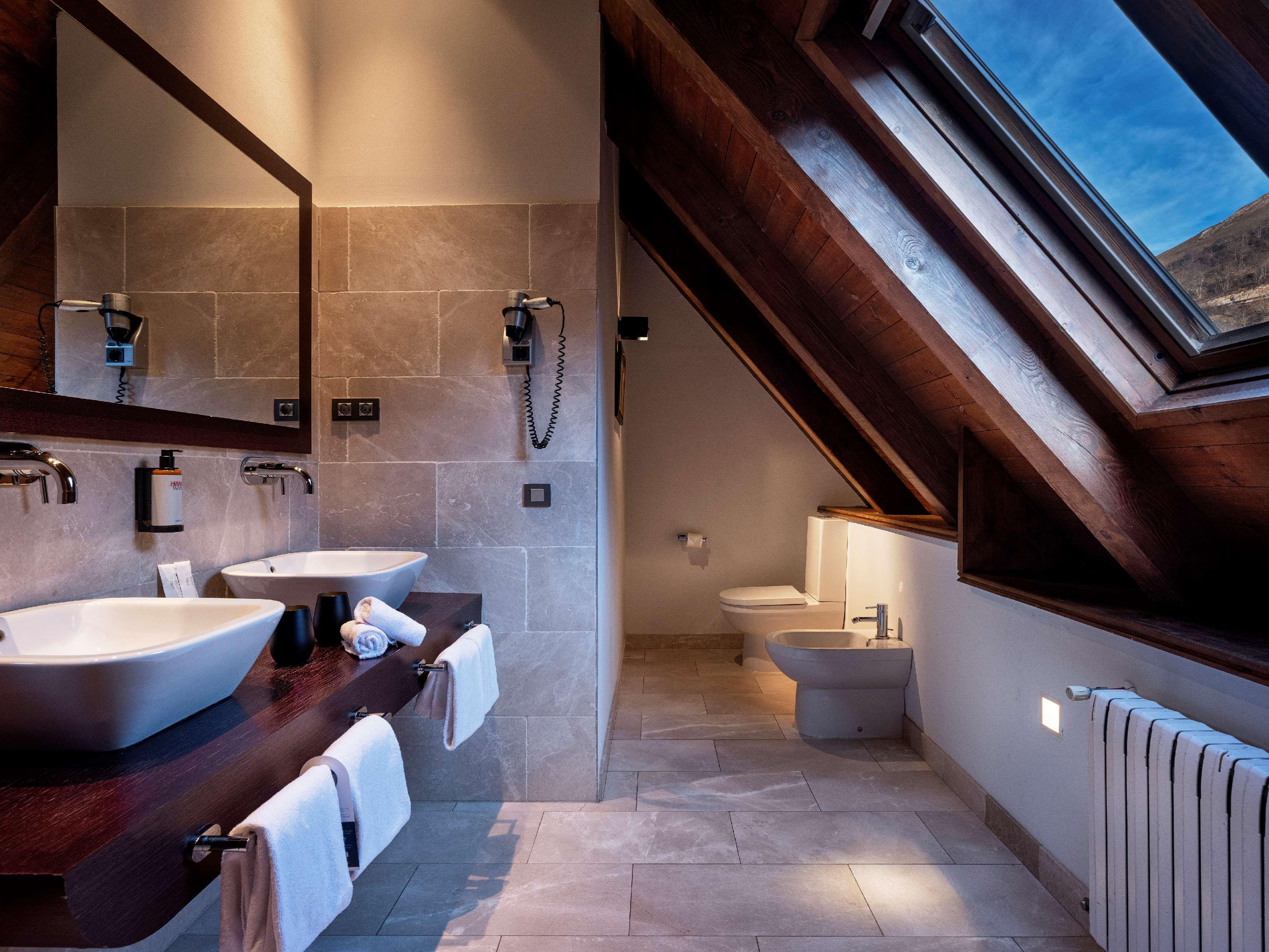 جناح، Hotel de Tredos Baqueira Affiliated by Melia 4/4