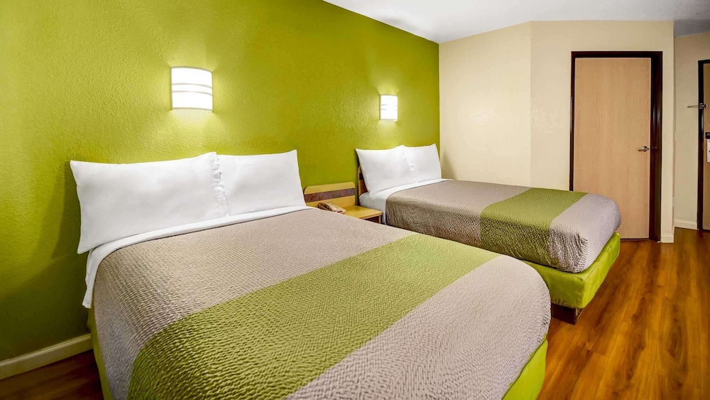 Motel 6 Lake Havasu City Lakeside 17/34