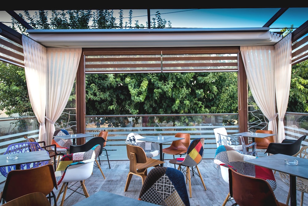 Omiros Boutique Hotel 53/59