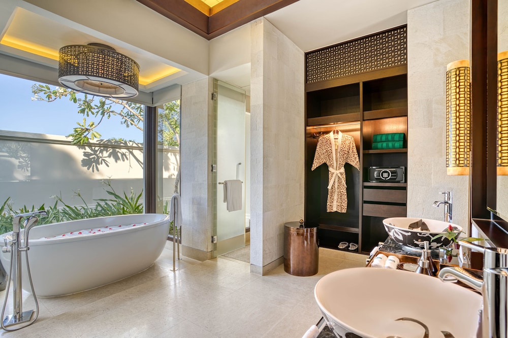 Wellbeing Pool Villa، Banyan Tree Lang Co 2/3