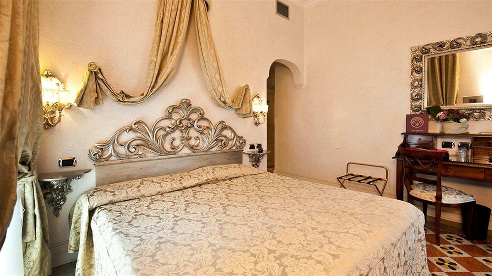 Hotel Aventino 14/84