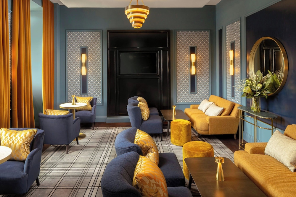 Courtyard by Marriott Edinburgh 42/64