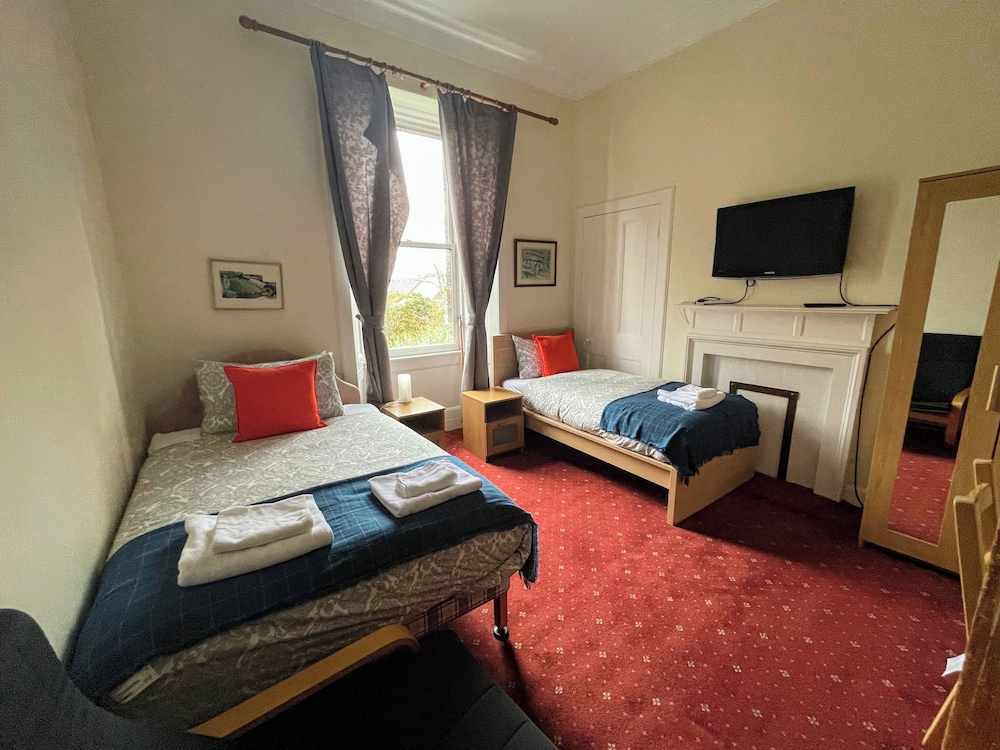Airdenair Guest House 9/50