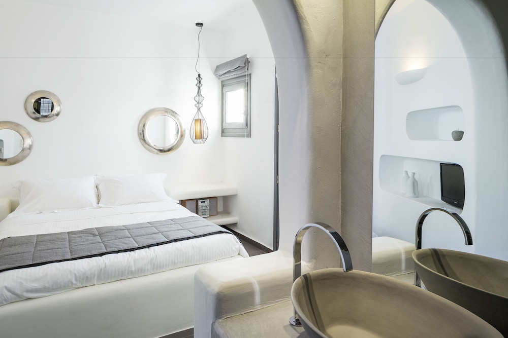 Aroma Suites 14/65