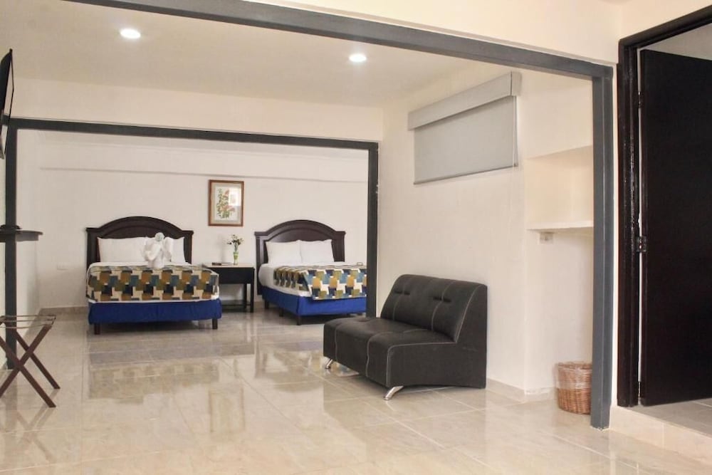 HOTEL EL CID MERIDA 38/51