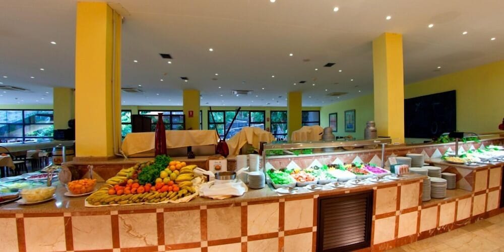 Hotel Las Olas 36/50
