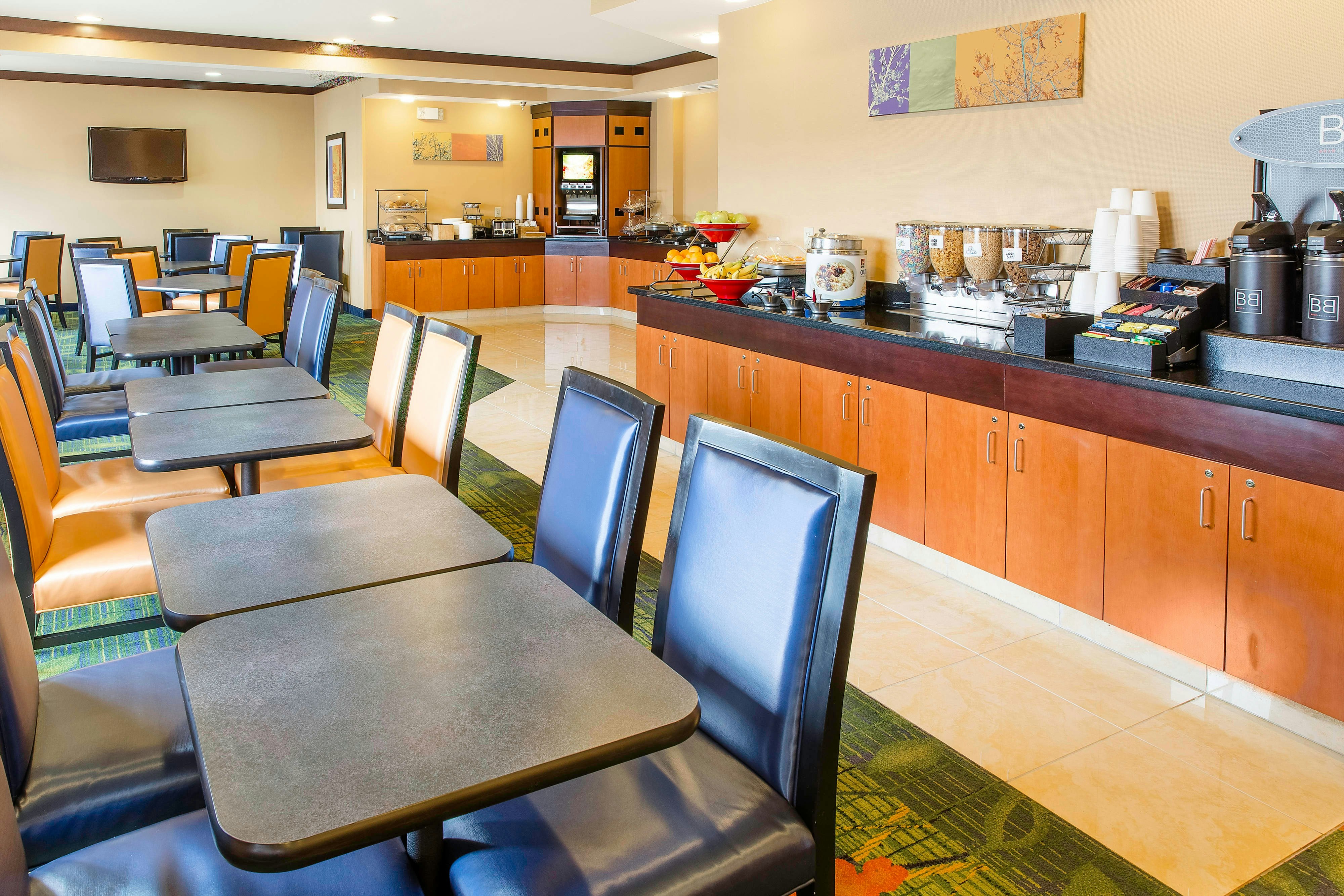 Fairfield Inn Suites Fargo 26/34