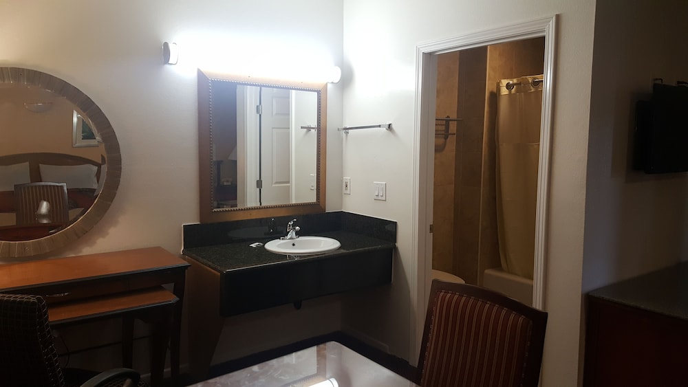 Flamingo Inn Long Beach 22/56
