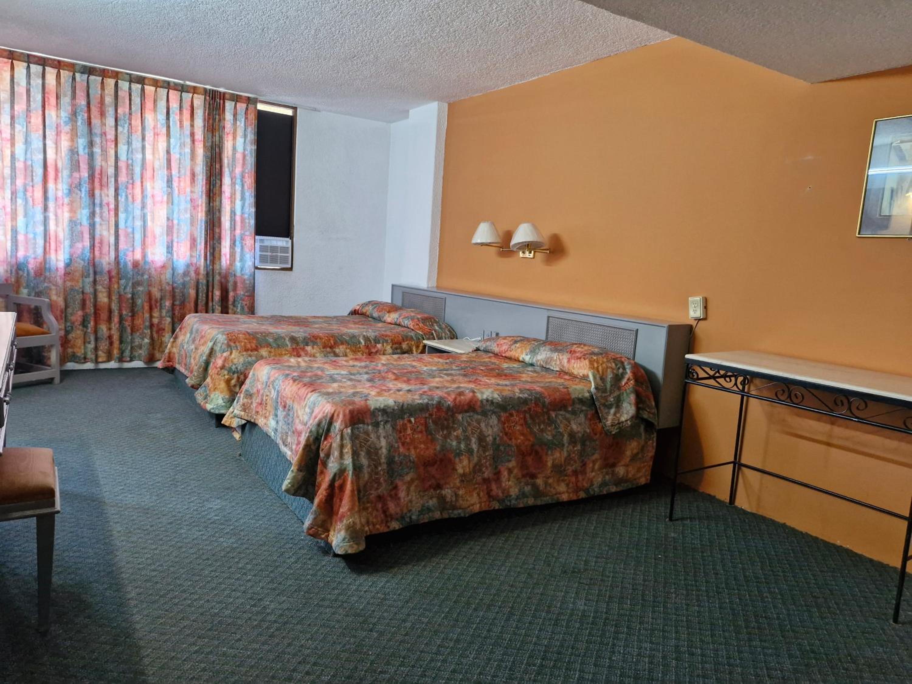 Hotel Parador Del Rio 32/95