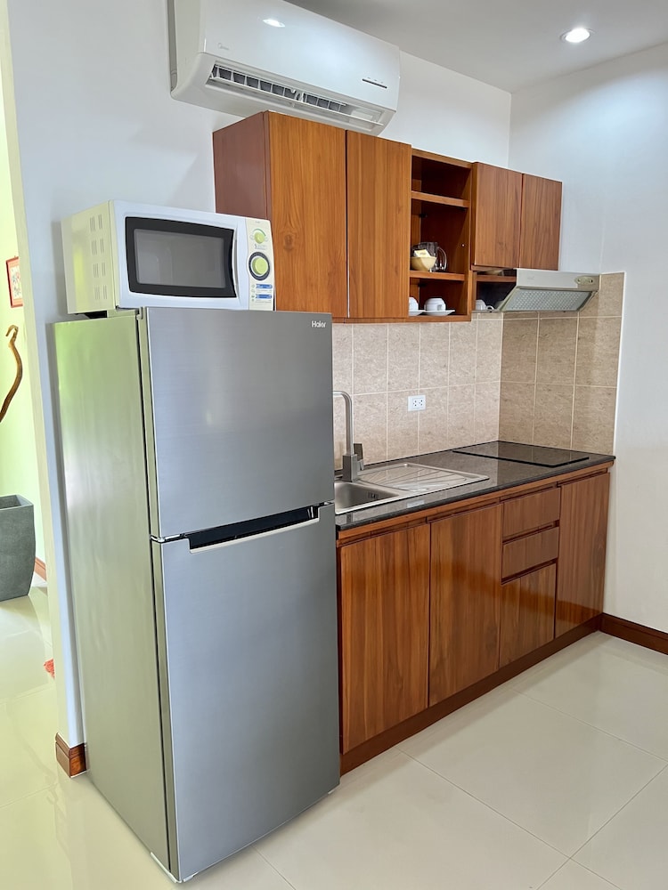 Mountain Sea View Luxury Apartments 7/72