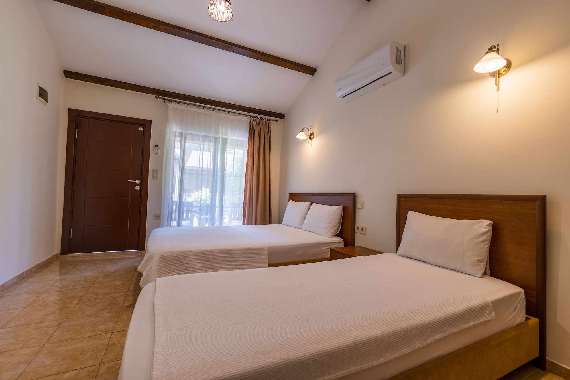 1 BEDROOM, ADULT ONLY