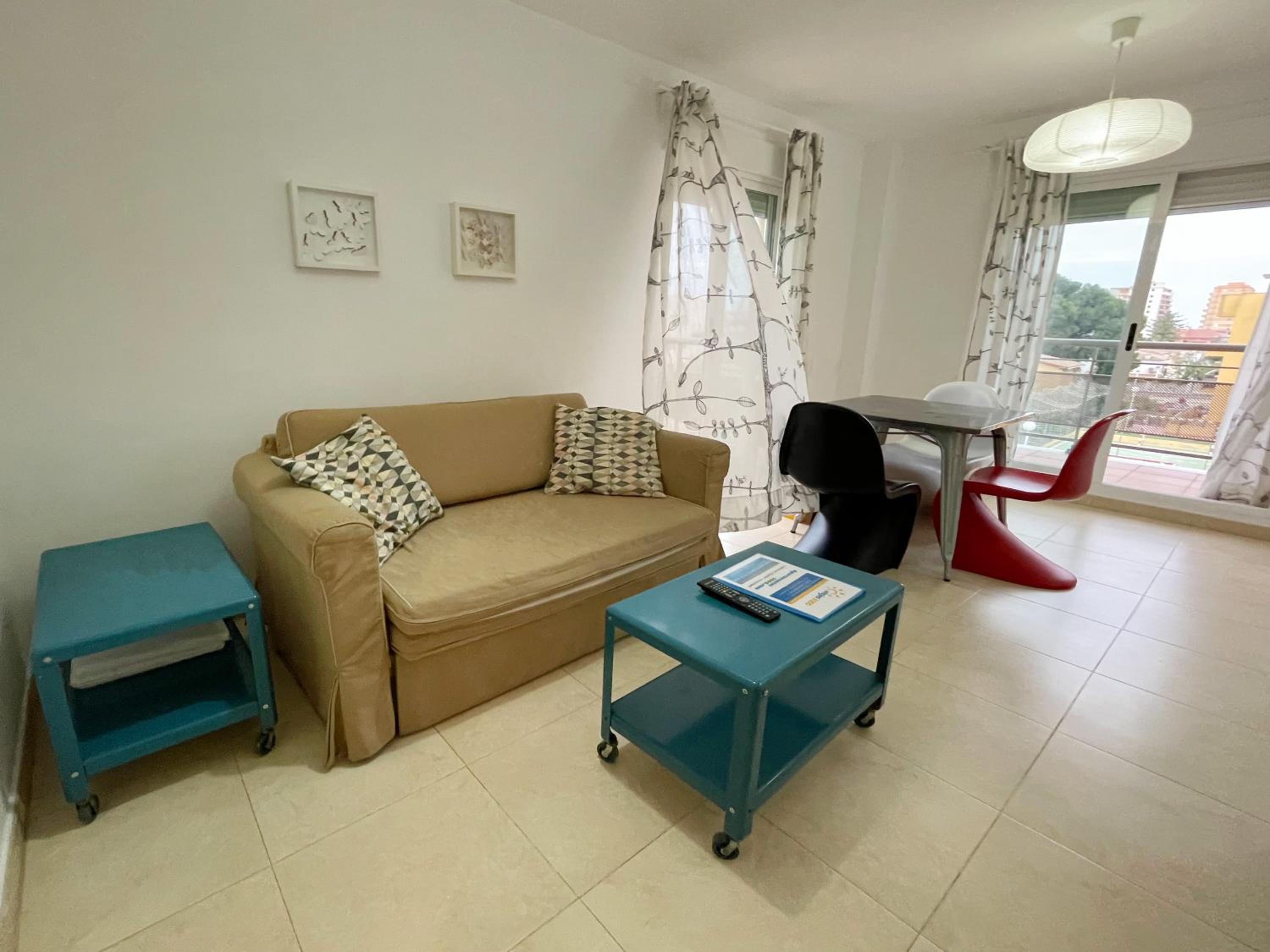 APARTAMENTOS LOS ALMENDROS 3000 12/26