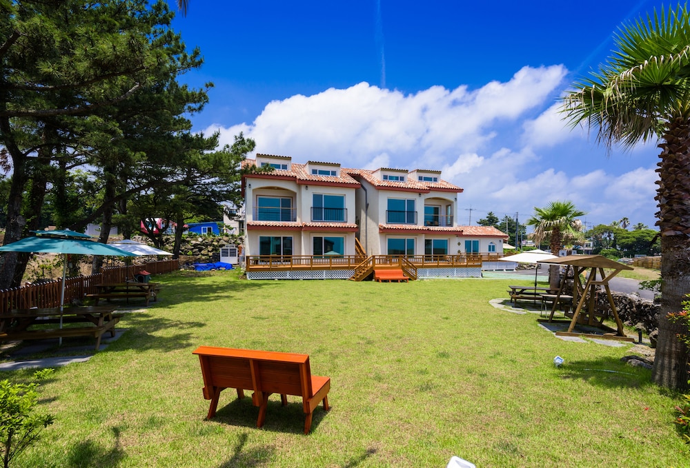 Badaweeondeok Pension 35/37