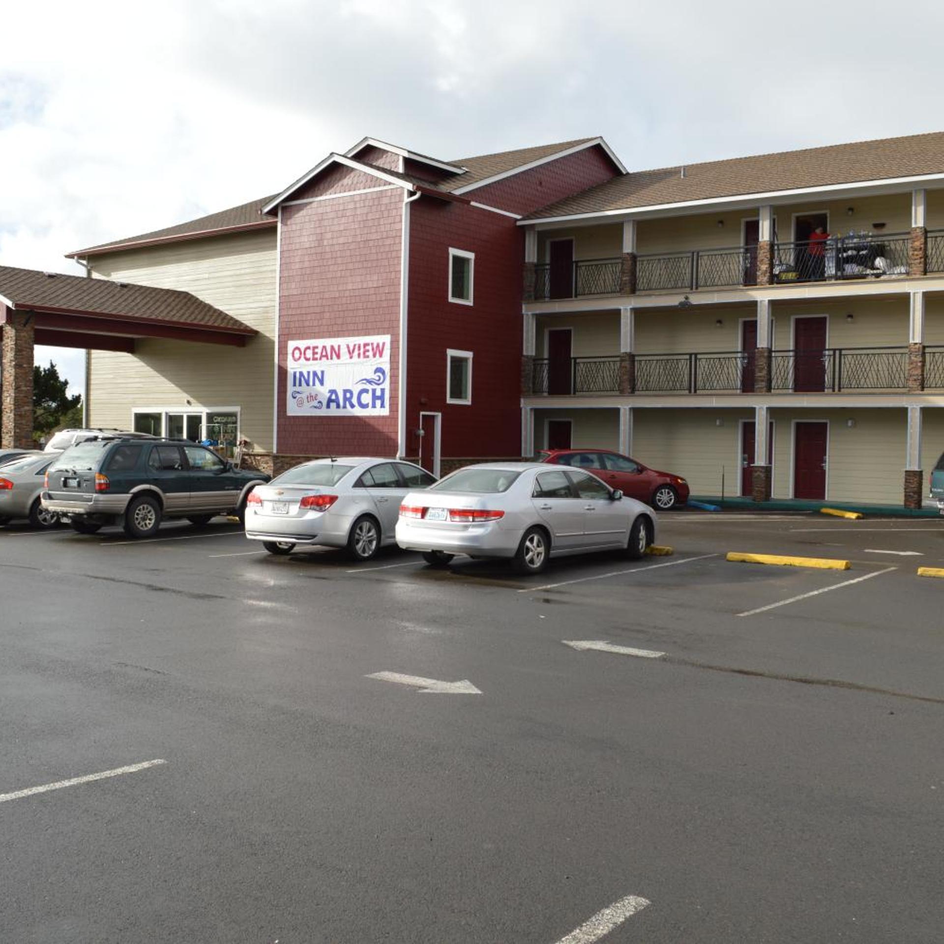 Cedars Ocean View Inn 26/35