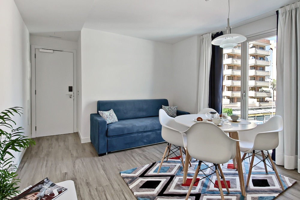Carihuela Suites 14/31