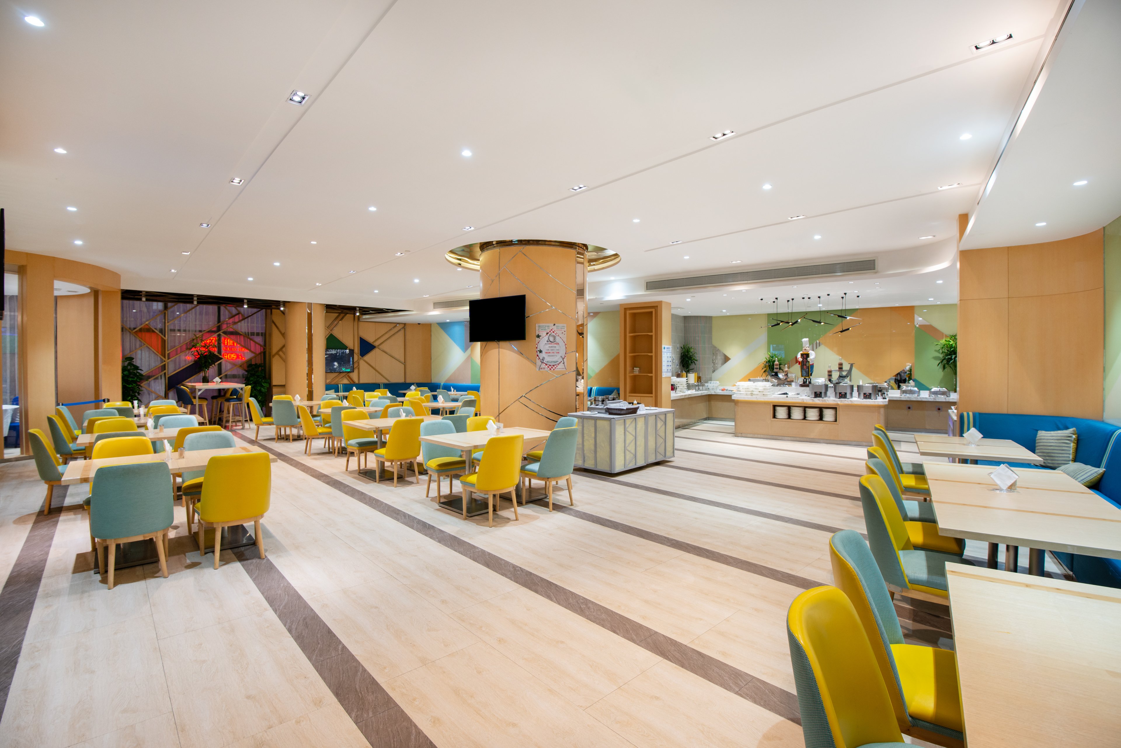 Holiday Inn Express Shanghai Zhenping 49/69