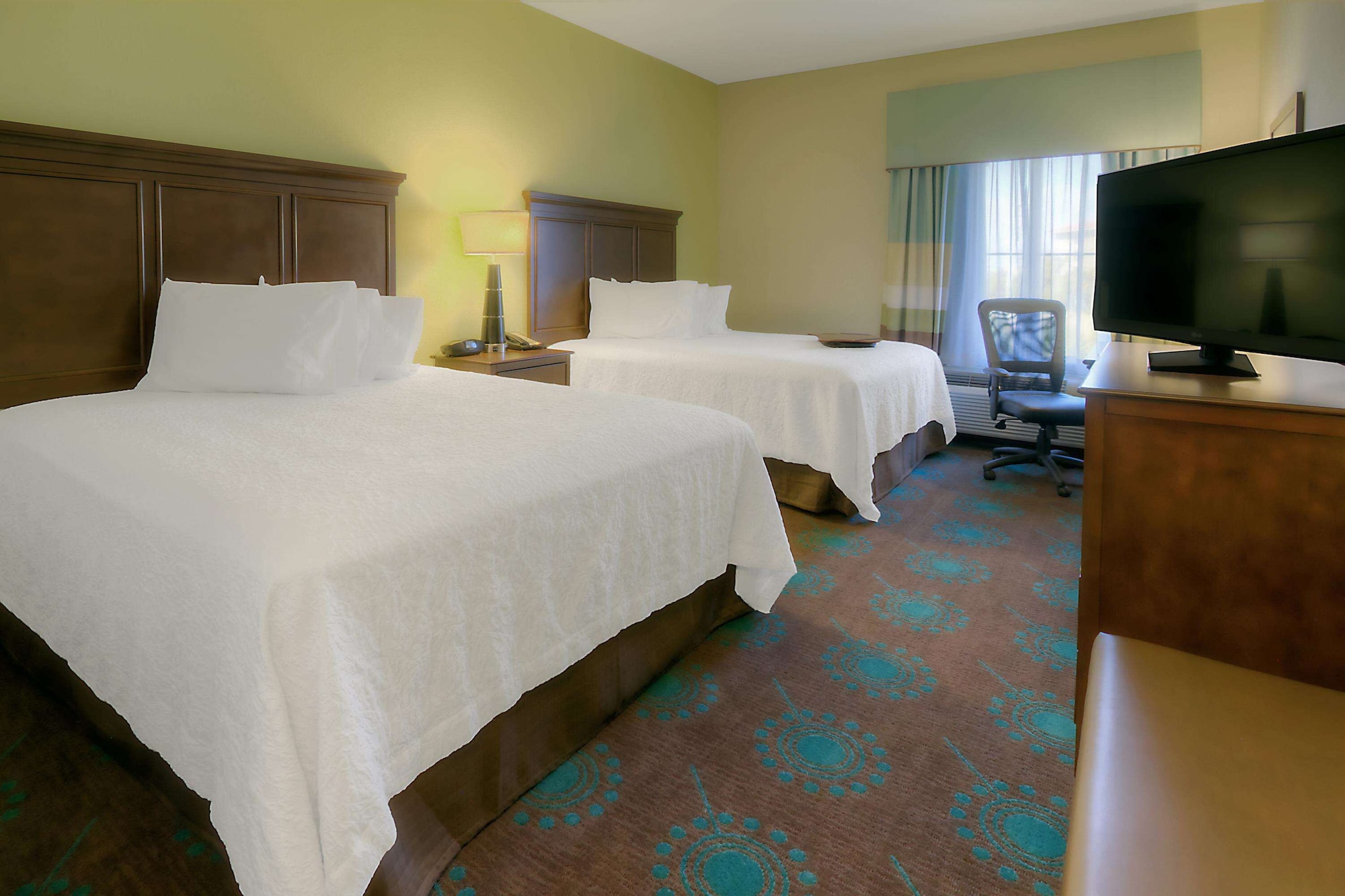ROOM, 2 QUEEN BEDS, PARTIAL GULF VIEW
