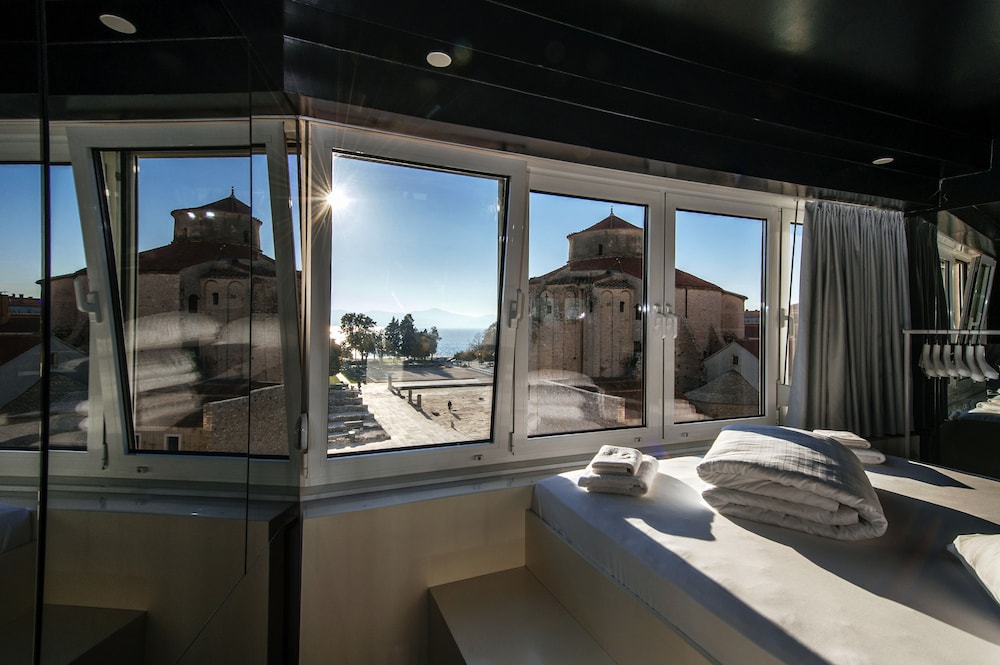 Boutique Hostel Forum 11/71