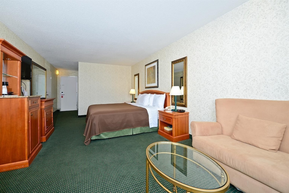 Americas Best Value Inn Baltimore 17/30