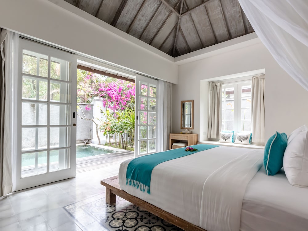 1 BEDROOM, VILLA, PRIVATE POOL