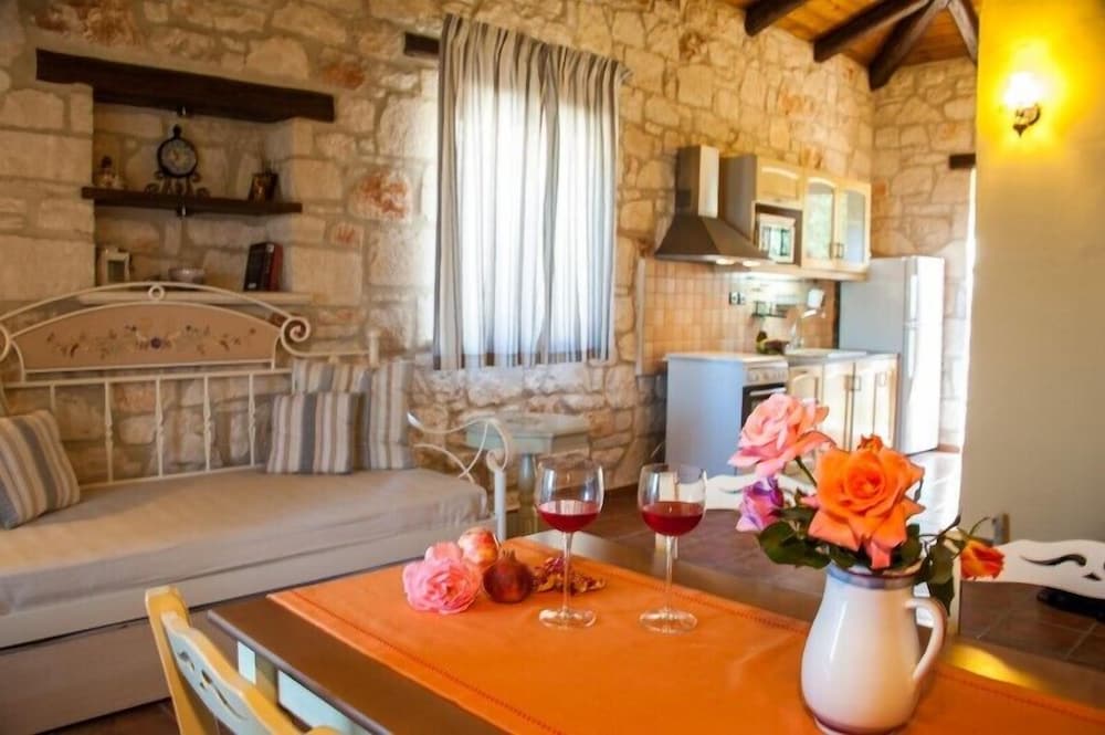 KAVOS PSAROU VILLAS 37/50