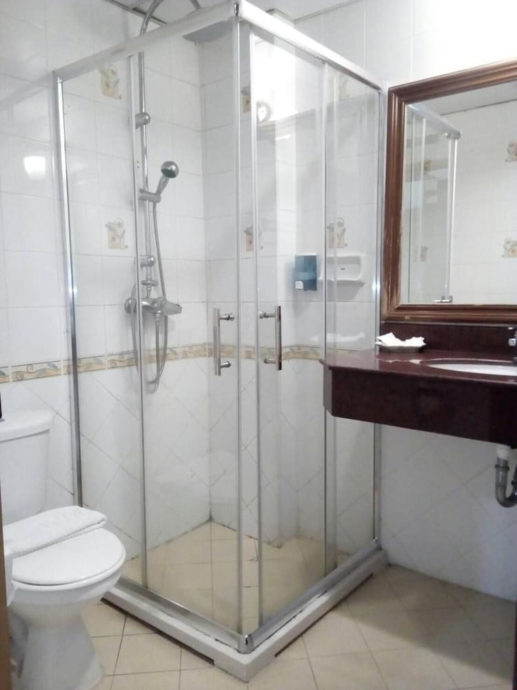 Seaview Hotel Sriracha 66/68