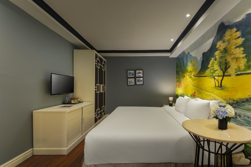 Hanoi La Selva Hotel 65/70