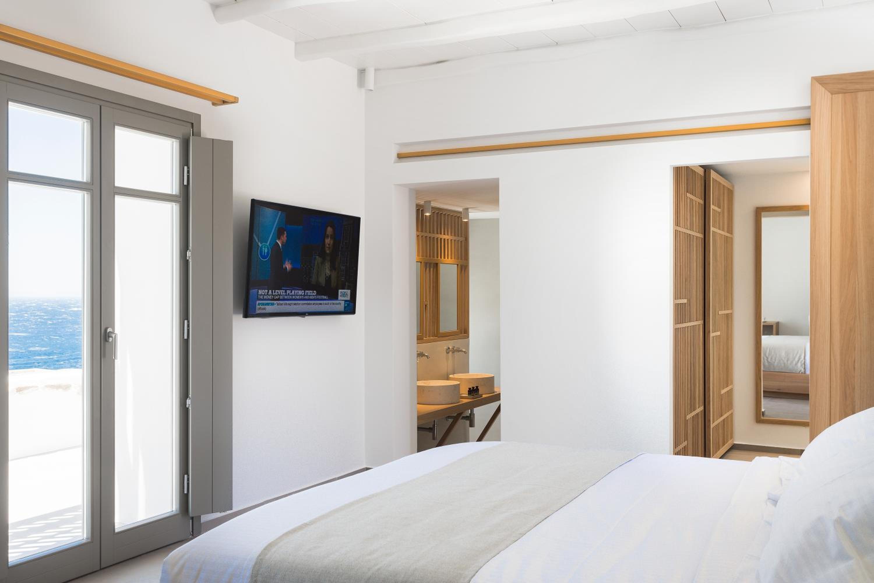 HONEYMOON, SUITE, PLUNGE POOL