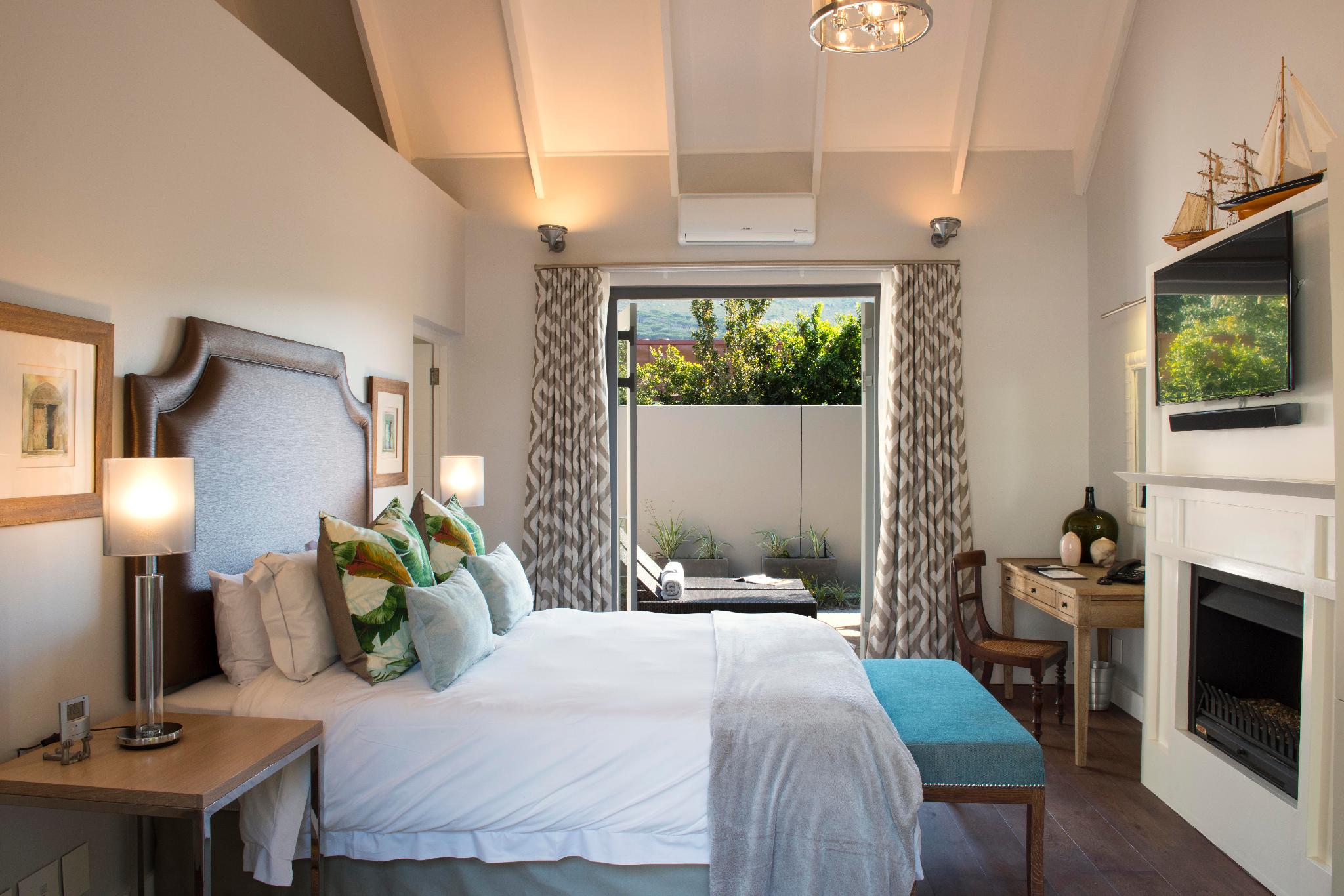 Four Rosmead Boutique Guest House 4/15