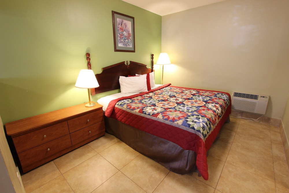Oceans Beach Resort Suites 22/67