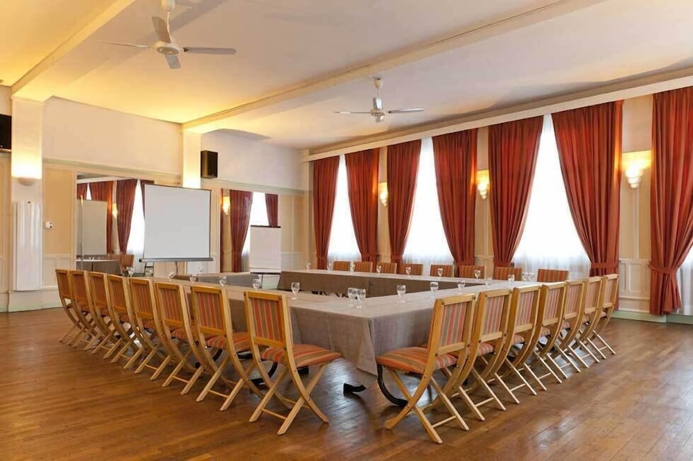 Logis Hotel Le Cheval Rouge 14/26