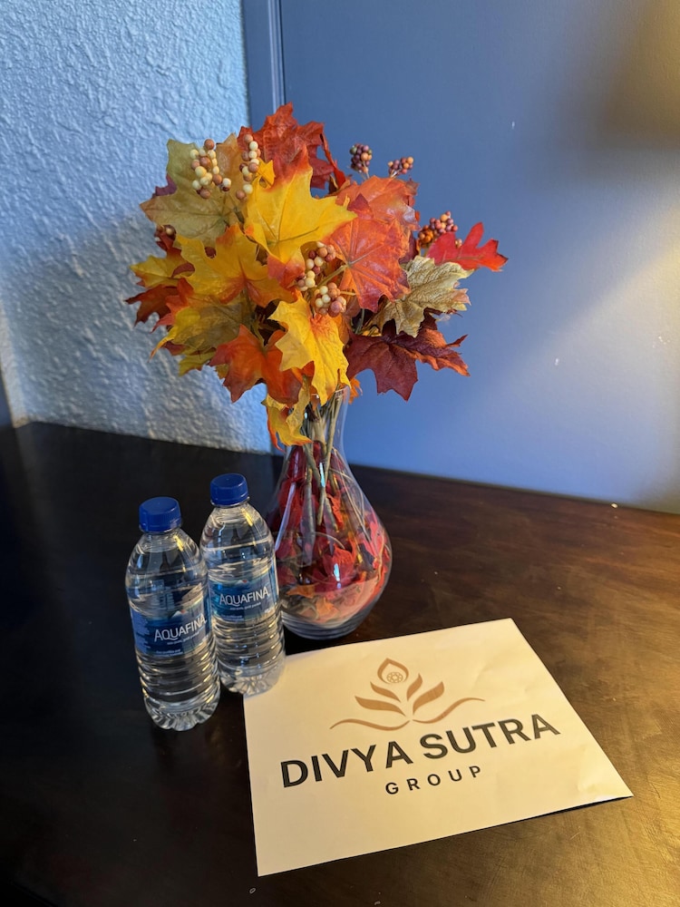 Divya Sutra Plaza & Conference Centre Vernon, BC 42/74