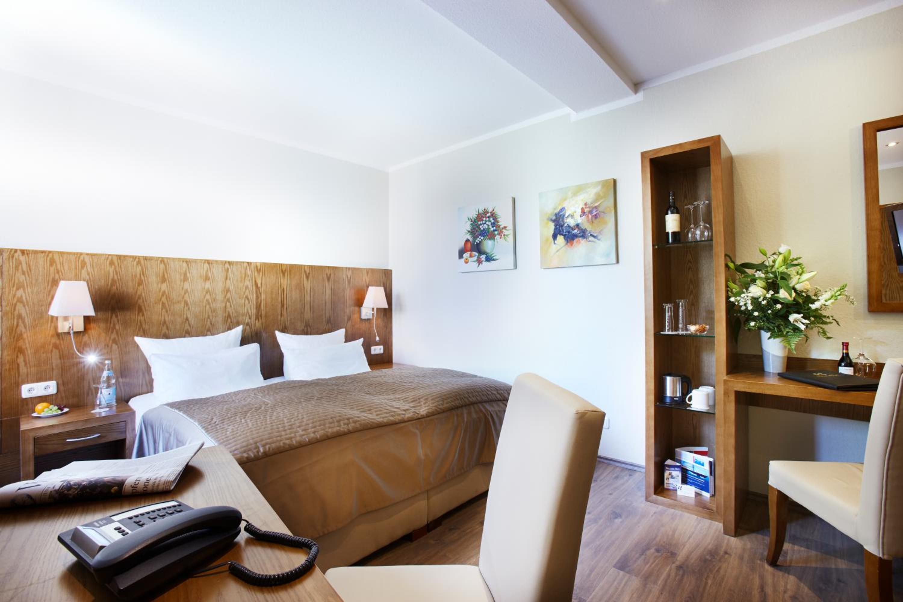 Comfort, Twin Beds, Queen Bed
