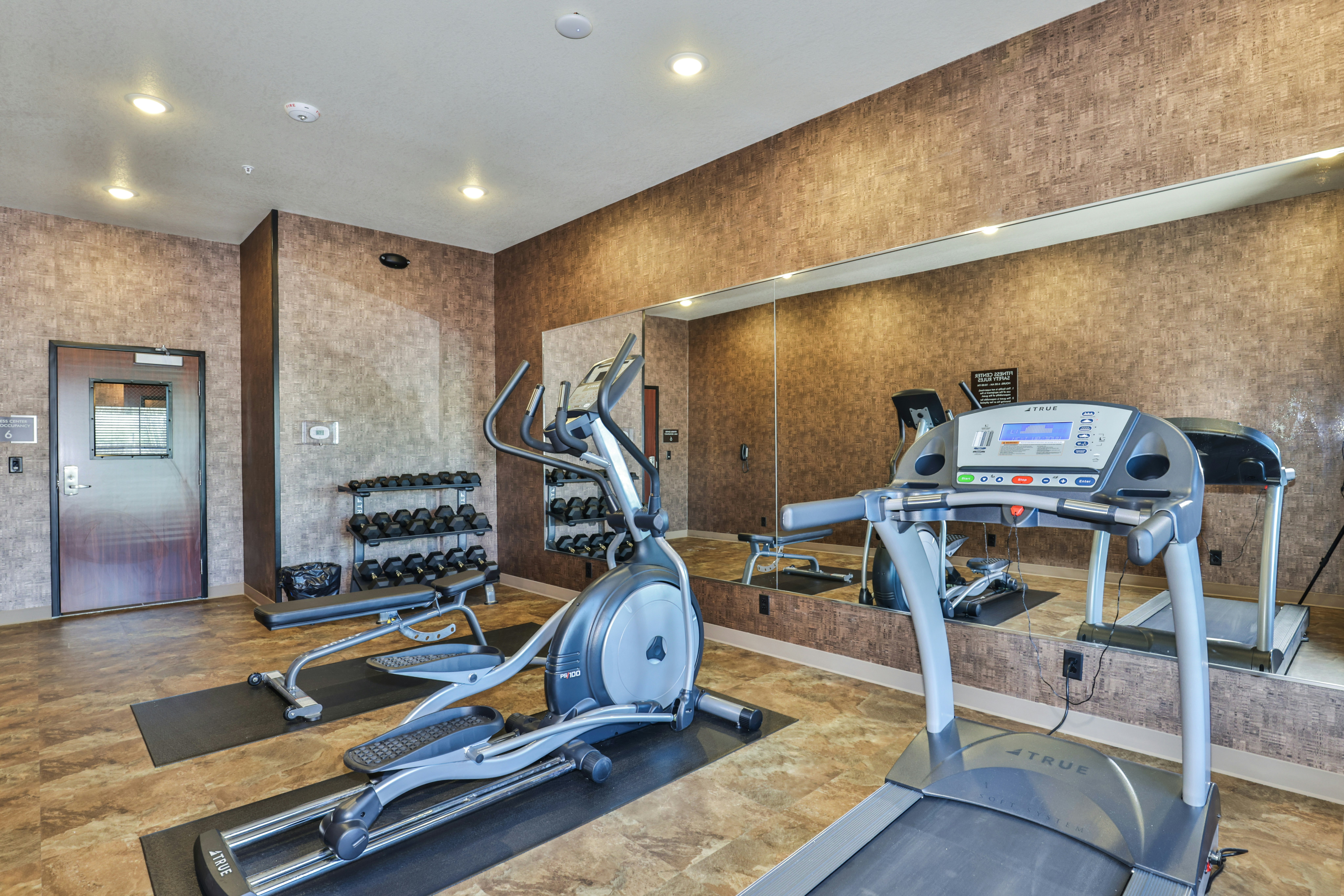 Cobblestone Hotel & Suites - Rhinelander 25/50