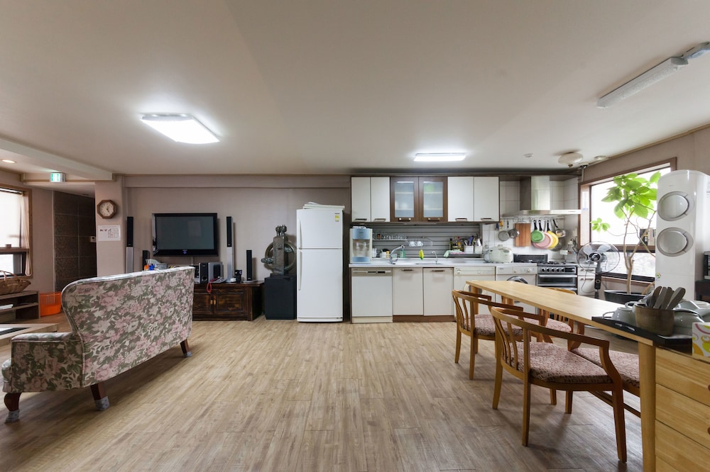 YEHADOYE Guest House 7/53