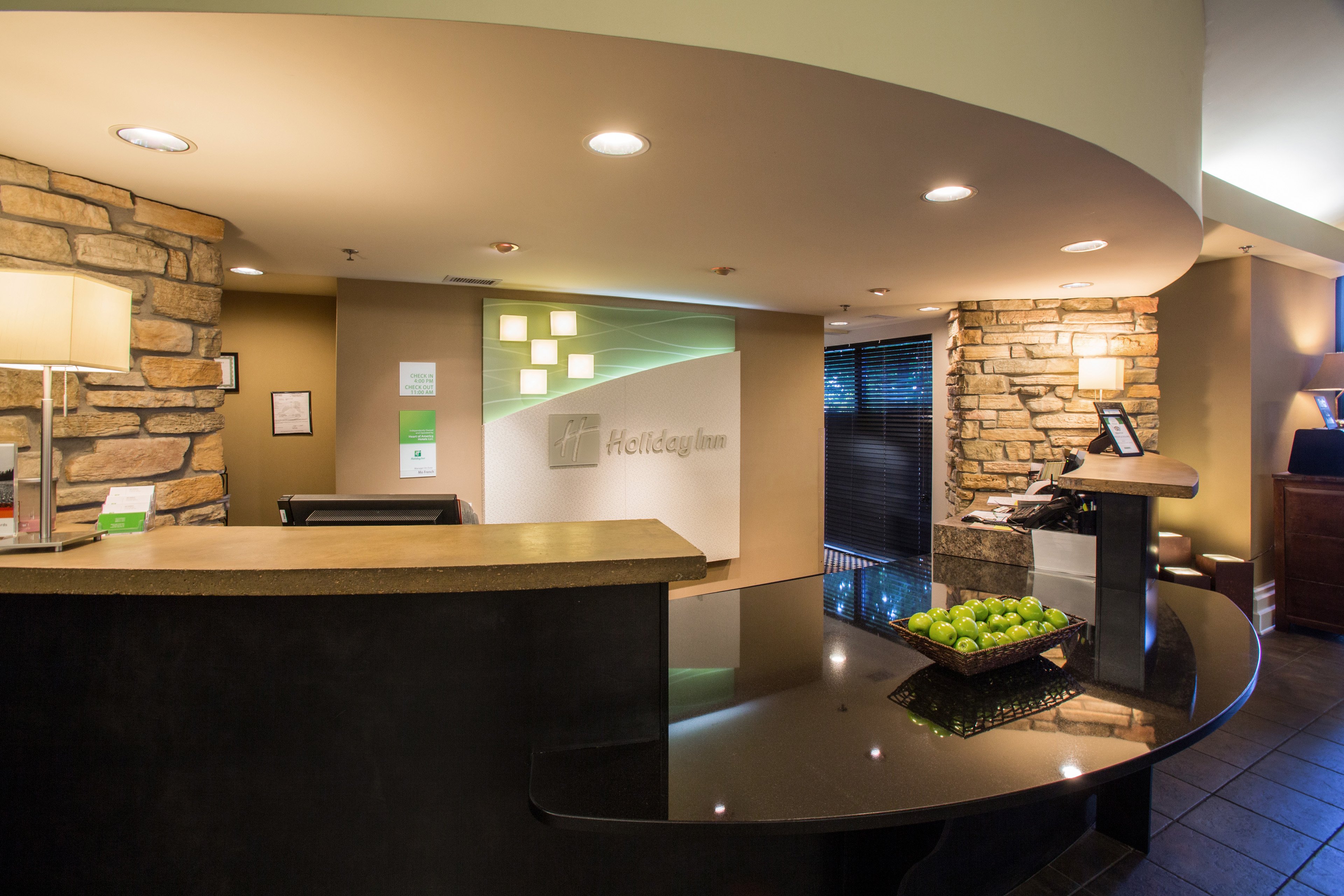 Holiday Inn Hotel Suites St Paul Ne Lake Elmo 8/80