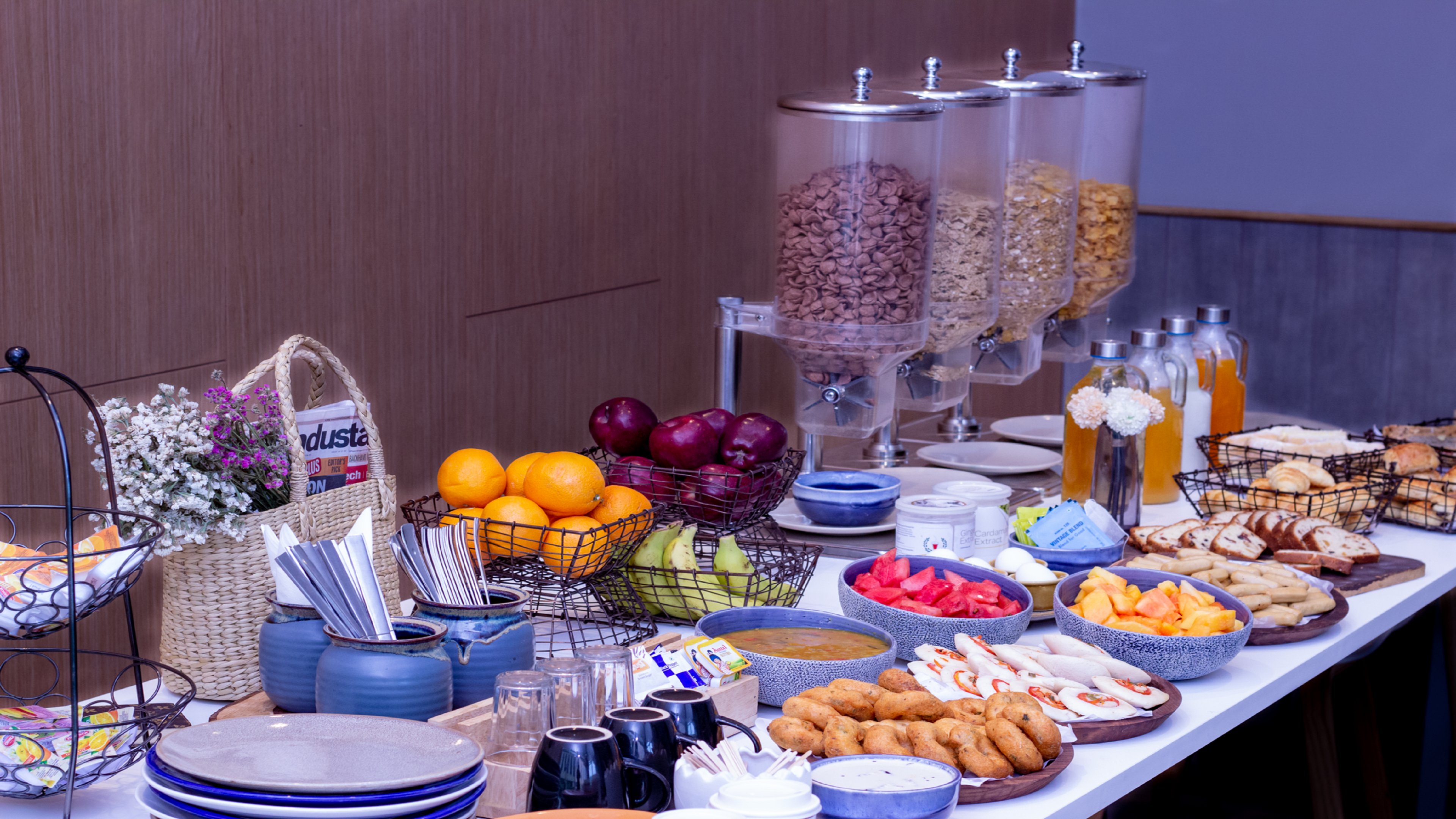 Holiday Inn Express Hyderabad Banjara Hills 27/50