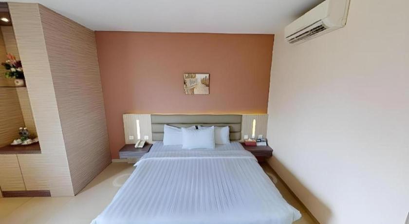 Lovina Inn Batam Center 22/49