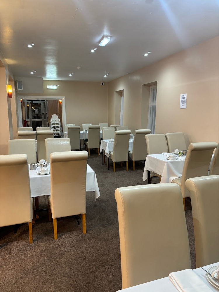 The Lawton Hotel 39/50
