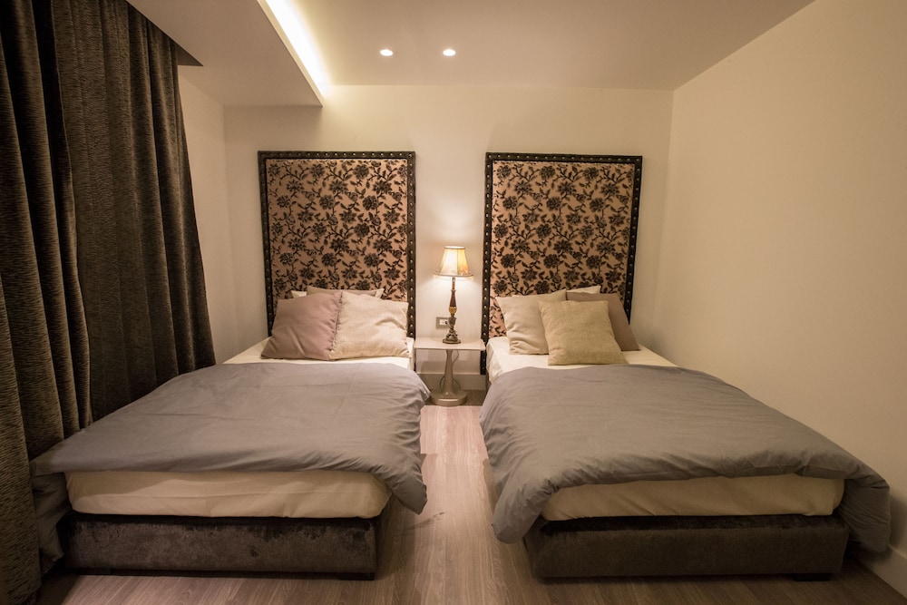 Four Seasons Halat 10/50