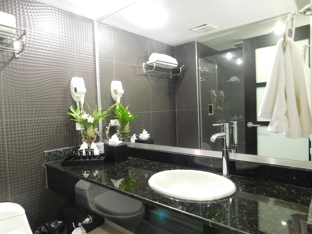 Riande Aeropuerto Hotel & Casino 22/69