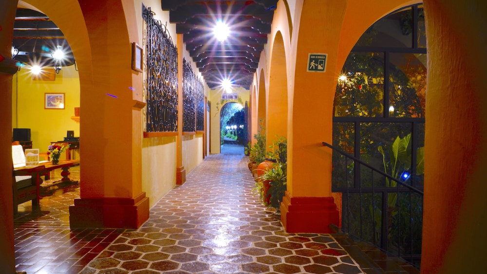 Hotel Rincón del Arco 42/54