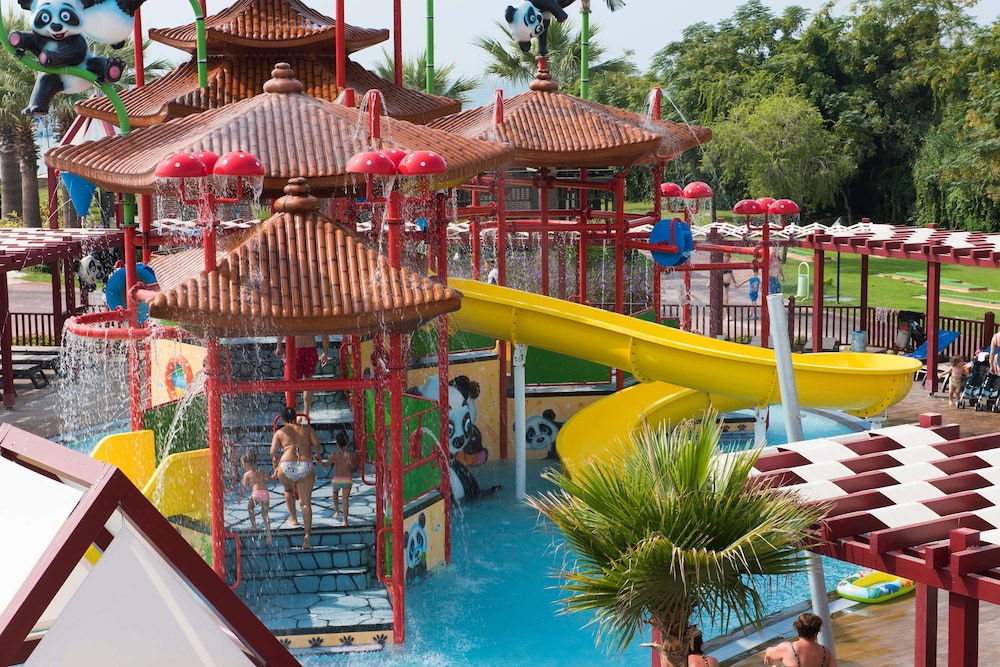 Megasaray Club Belek 55/64