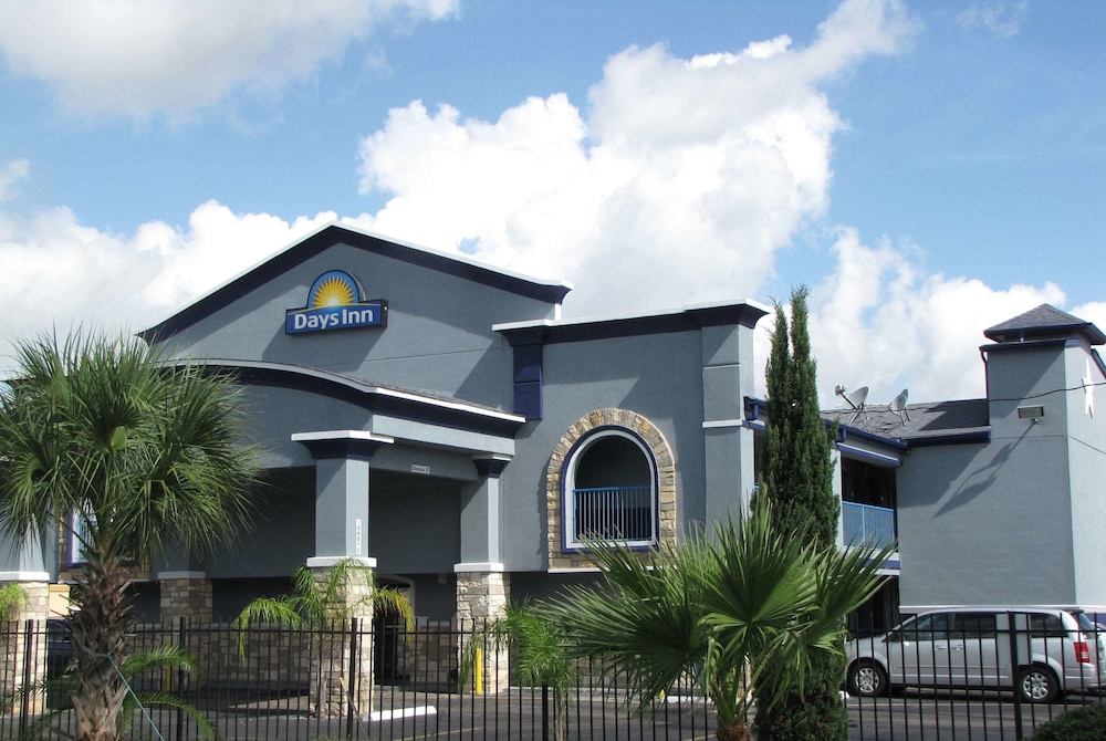 休斯顿东戴斯酒店(Days Inn by Wyndham Houston East) 图片1