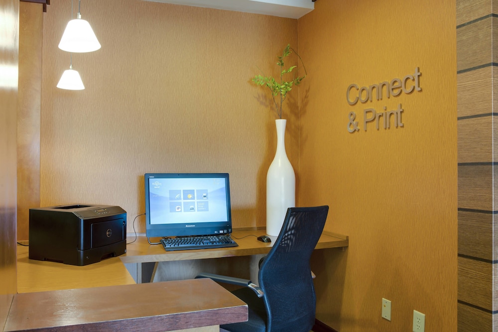 Fairfield Inn & Suites South Hill I-85 8/49