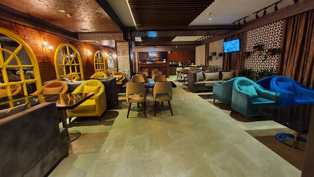 Parkway Inn Hotel Spa 50/62