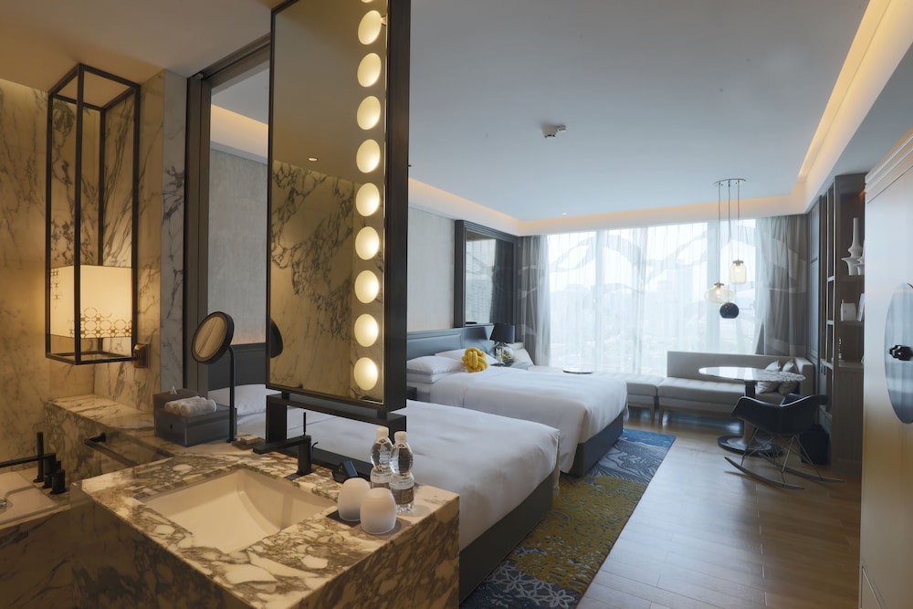 Renaissance Hangzhou Northeast Hotel 11/46